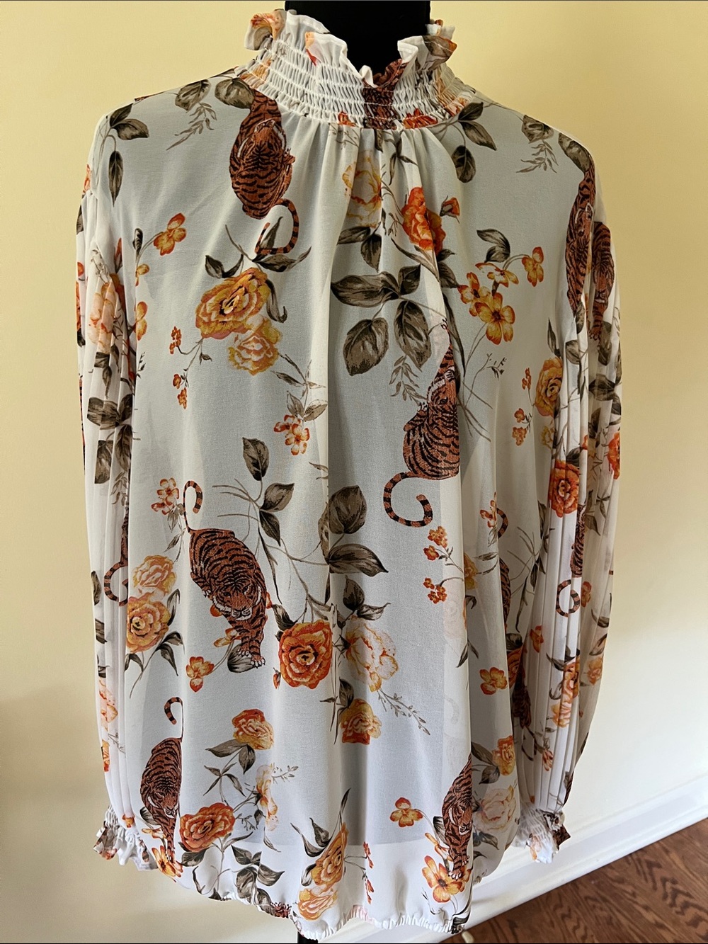 New York & Company White Floral & Tiger Print Long-Sleeve Blouse